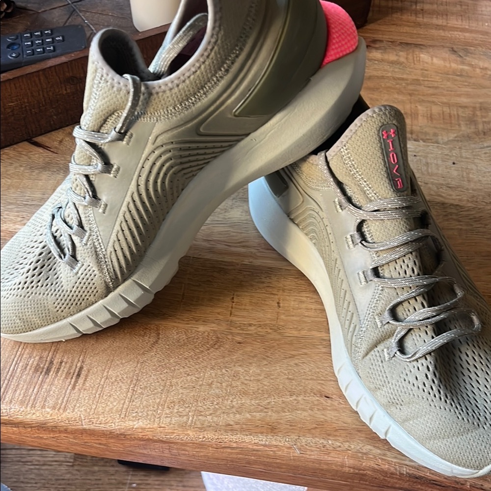 Under Armour Men's Tan Athletic Shoes